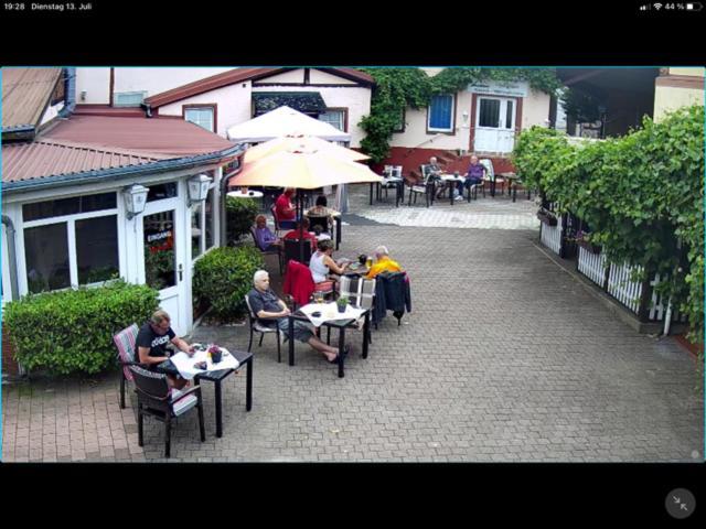 Hotel-Restaurant Christine Lubz Bagian luar foto